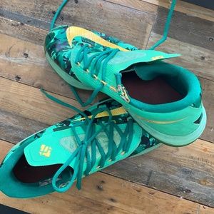 KD Green Easter Lowtops, fair condition, size 10.5